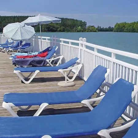 Appt Hameau Du Avec Piscine Et Vue Sur Le Apartman *