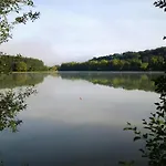 Apartment Appt Hameau Du Avec Piscine Et Vue Sur Le Marciac