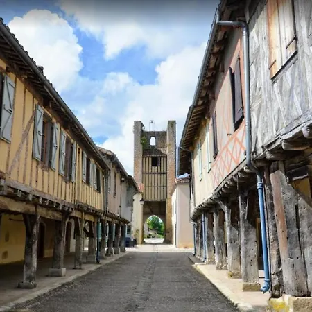 Apartment Appt Hameau Du Avec Piscine Et Vue Sur Le Marciac