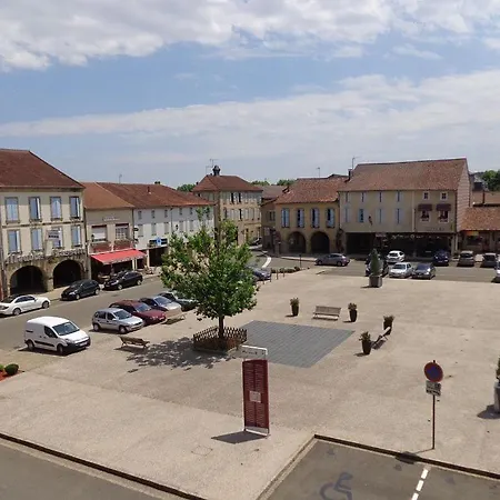 Appt Hameau Du Avec Piscine Et Vue Sur Le Apartment Marciac