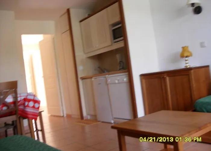 Apartment Appt Hameau Du Avec Piscine Et Vue Sur Le