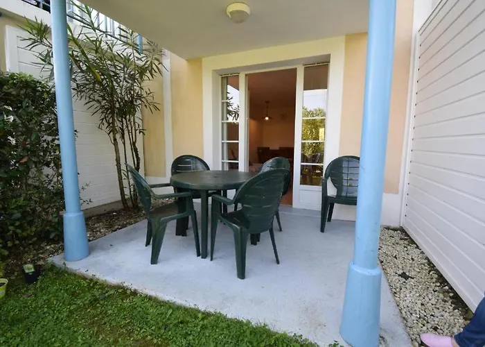 Appt Hameau Du Avec Piscine Et Vue Sur Le Apartment