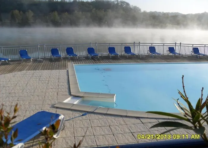 Apartment Appt Hameau Du Avec Piscine Et Vue Sur Le Marciac