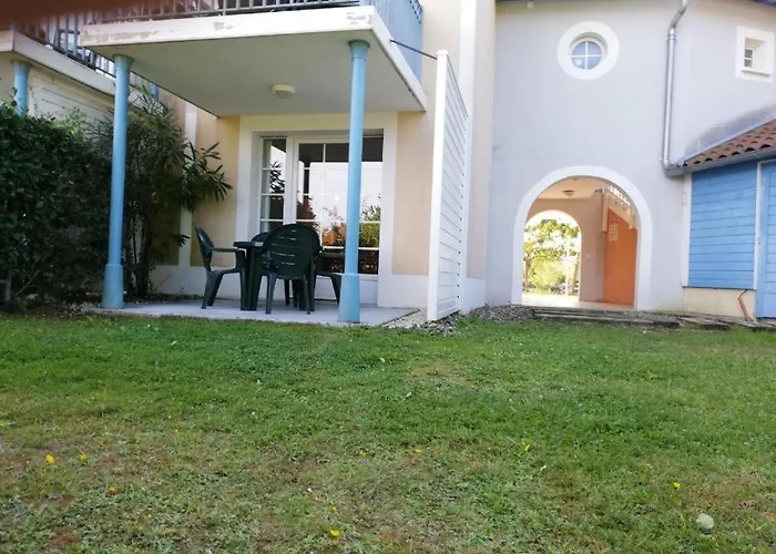 Apartment Appt Hameau Du Avec Piscine Et Vue Sur Le *