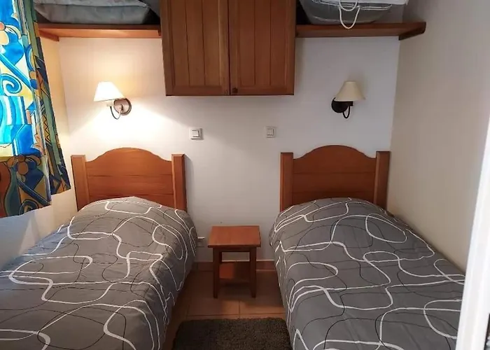 Appt Hameau Du Avec Piscine Et Vue Sur Le Marciac